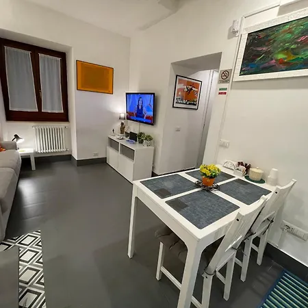 Toledo Center * Νάπολη